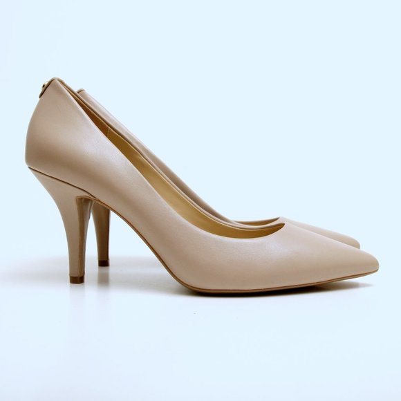 Michael Kors Shoes - NWT Michael Kors MK Flex Kitten Heel Pumps